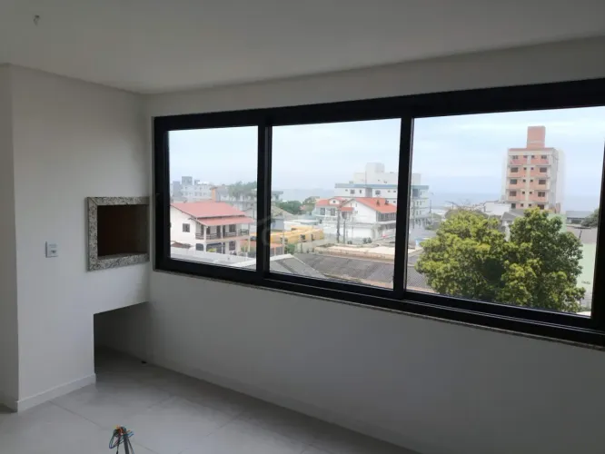 APARTAMENTO À VENDA, 150 METROS DO MAR, 02 DORMITÓRIOS COM SUÍTE, BAIRRO CENTRO EM NAVEGAN