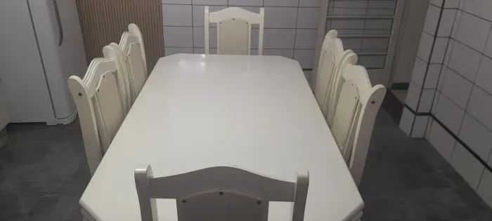Mesa de jantar MADEIRA MASSIÇA
