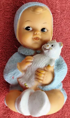 Vintage Doll, boneca carinhosa com ursinho.
