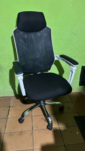 Vendemos cadeira de escritório giratória reformadas
