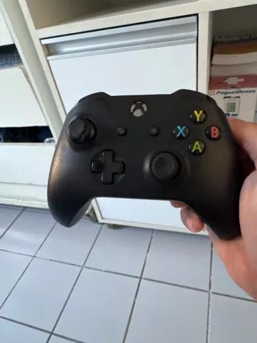 Controle Xbox One S (usado)