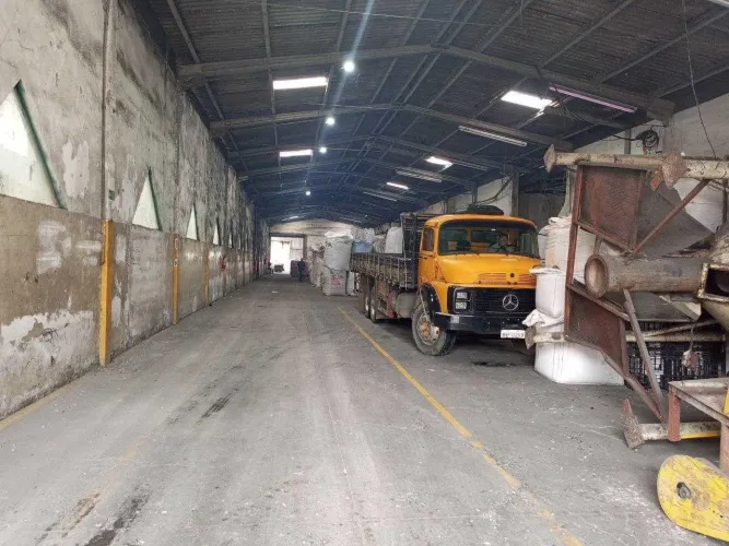 Galpão Industrial à Venda  3.300 m² | Jardim Presidente Dutra, Guarulhos/SP