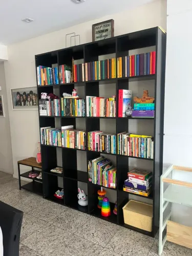 Estante de livros