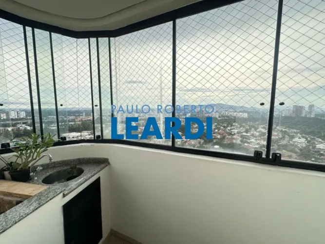 APARTAMENTO - ALPHAVILLE - SP