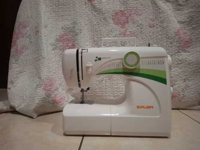Máquina de Costura Siruba HSM-2712 em perfeito estado