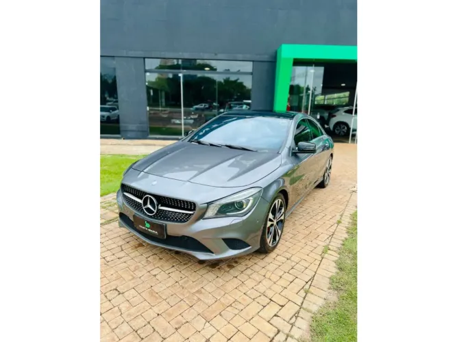 Mercedes-Benz CLA-200 Vision 1.6 TB 16V Flex Aut. 2015