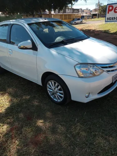 Toyota Etios XLS Sedan 1.5 Flex 16V 4P Mec. 2016