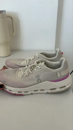 Tenis ON, Feminino, cloudflow, Tam 36