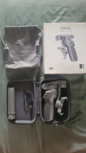Gimbal para smartphone DJI Osmo Mobile 3 Combo