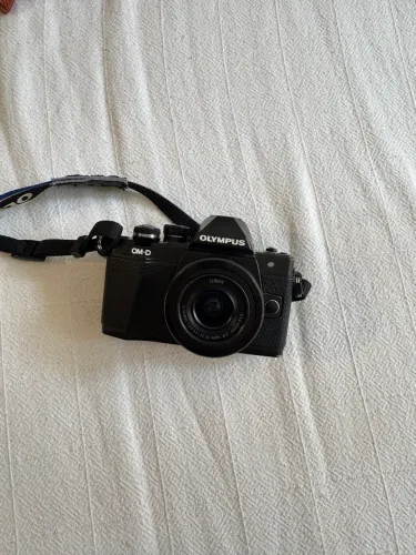Olympus E-M10 Mark II