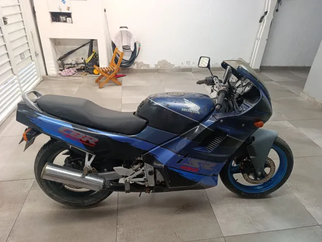 Vendo CBR450SR PLACA PRETA DE COLEÇÃO