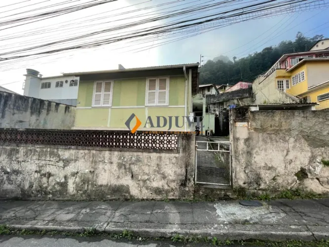 CASA PARA LOCAÇÃO NA CASTELÂNEA