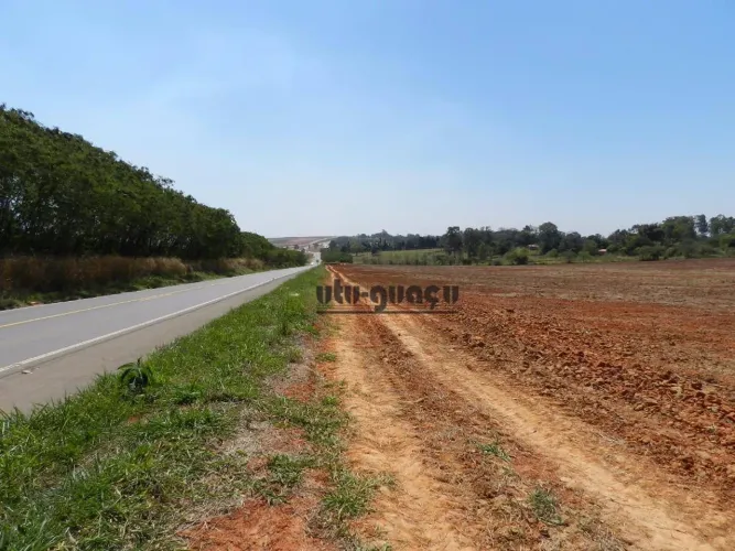 Área industrial à venda com localização privilegiada, Gramadinho, Porto Feliz.
