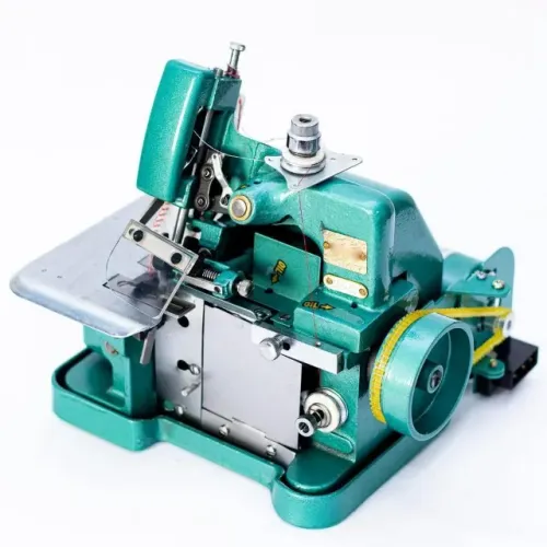 Máquina de costura Overlock Chinesinha