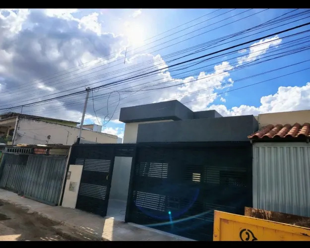 Casa de Alto Padrão à Venda 3 Qts - QR 114 Samambaia Sul