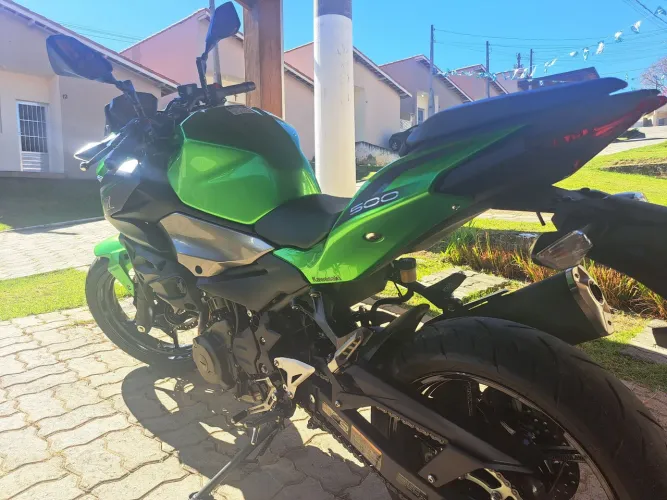 Kawazaki Z500 zero km