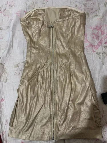 Vestido de couro novo