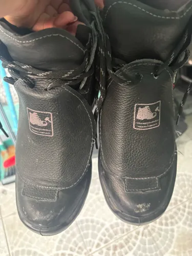 Botas bico de ferr0