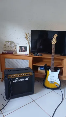 Vendo Amplificador Marshall 8020 