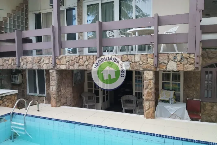 Casa de luxo em condomínio na Barra da Tijuca - 7 quartos, 4 suítes, 4 salas, 8 banheiros,