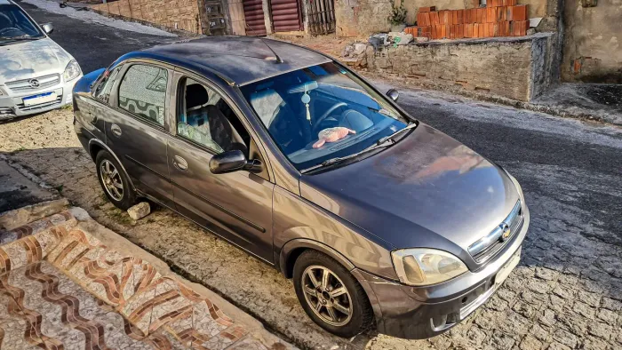 Chevrolet Corsa Sedan 1.0 MPFI 8V 71cv 4P 2004
