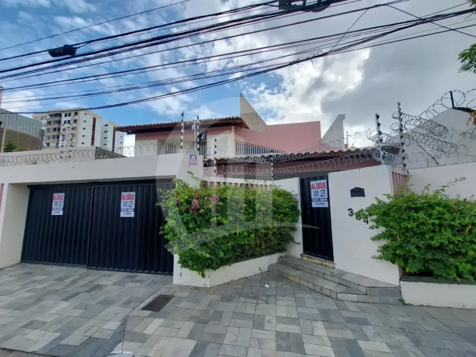 Casa duplex para locação no bairro Grageru