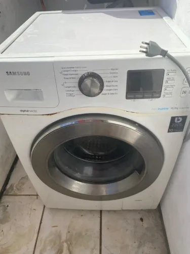 Lavadora frontal Samsung - Eco Bubble - Código: WF106U4SAWQF - Há um defeito no tambor.