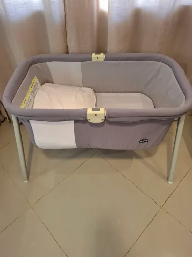 Berço Portátil Chicco LullaGo completo com Bag
