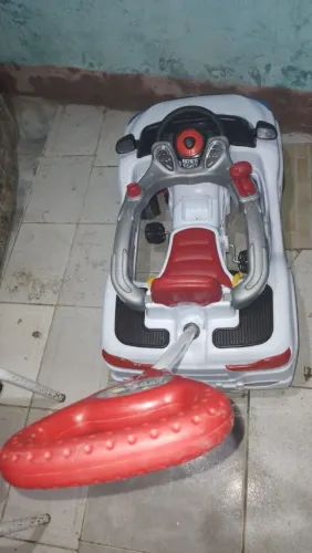 Carrinho de passeio para menino 