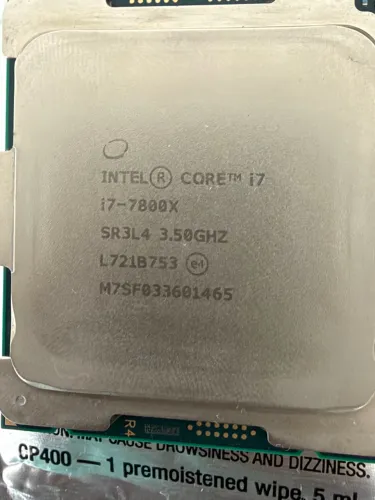 Intel core i7 7800x Novo , sem caixa