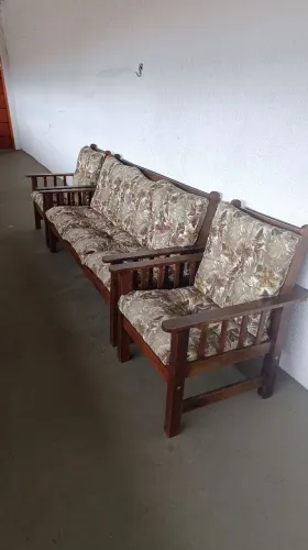 Sofá madeira