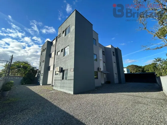 Apartamento para Locação em Vila Nova, Joinville. Ror R$1.500+taxas/mensal.