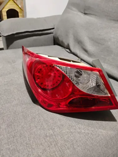 Lanterna traseira Hyundai sonata LE