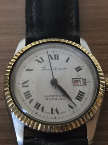 Relógio Feminino Suíço Jean Vernier Incabloc