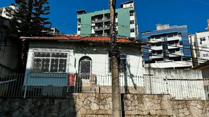 Terreno à venda, 420 m² por R$ 850.000,00 - São Mateus - Juiz de Fora/MG