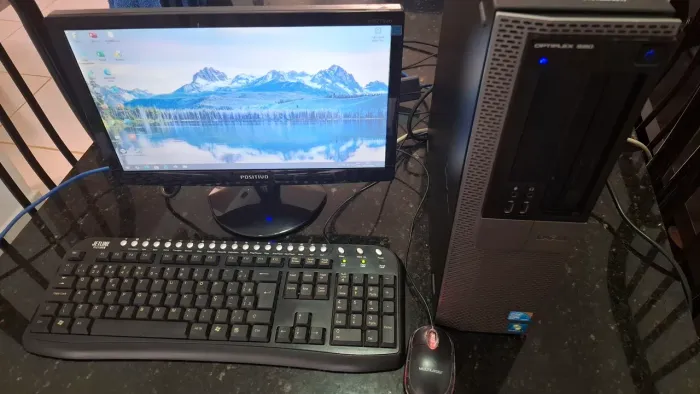 Vendo computador Dell completo pronto para uso 