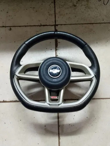 Volante esportivo GM