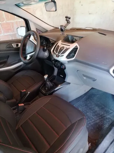 Ford Ecosport Freestyle 1.6 16V Flex 5P 2013