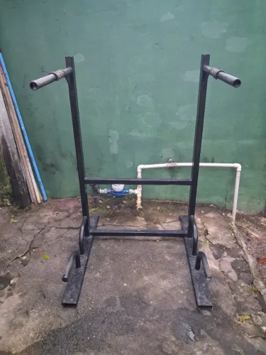 Barra paralela para exercícios