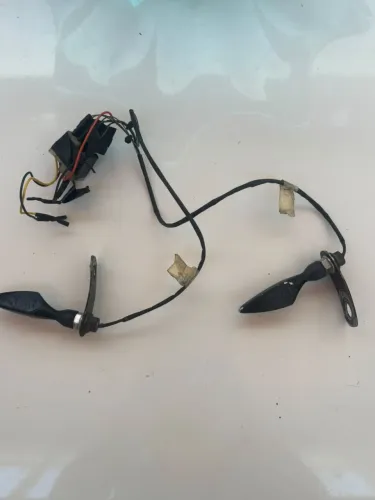 Par de Pisca LED Original Harley-Davidson V-Rod + Chicote