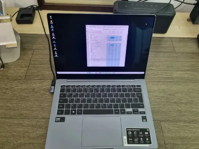 Samsung Galaxy Book4 Pro - Intel Core Ultra 7 16GB 512GB SSD Tela AMOLED 3K Touch