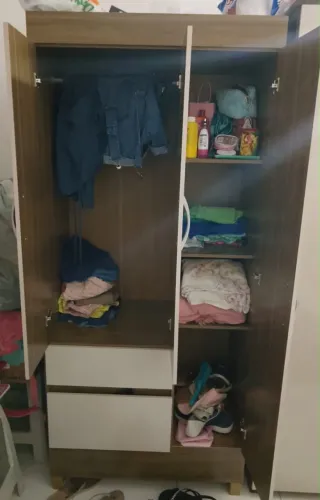 Guarda roupa solteiro
