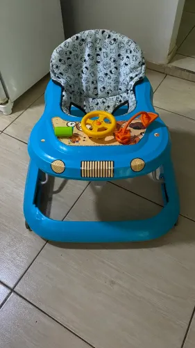 Andador infantil musical