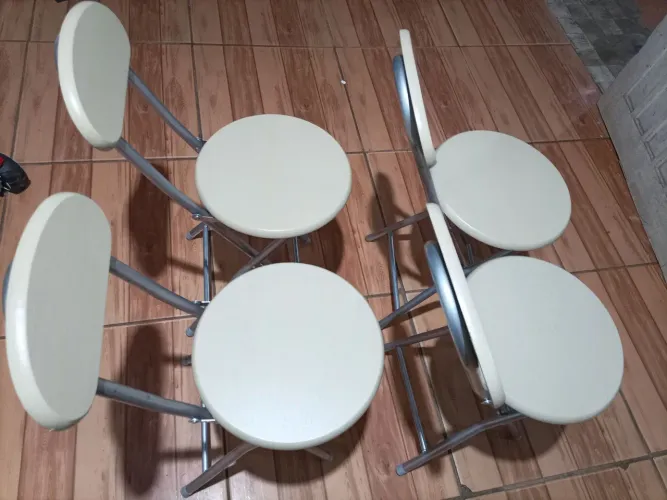 Cadeira de jantar dobrável 