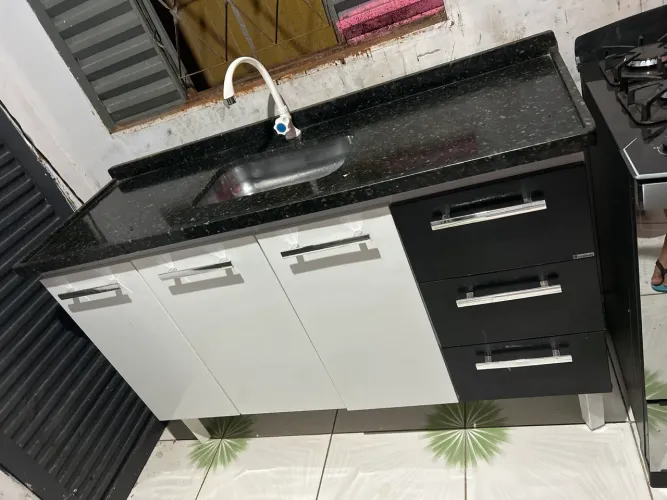 Vendo pia de pedra com balcão