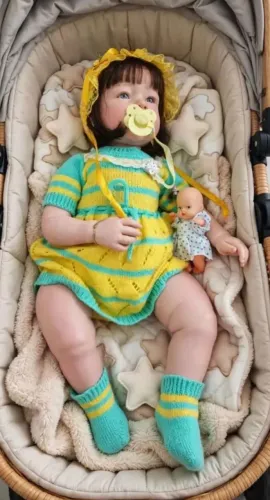 Reborn 70cm peso 3,45 kilos kit liam 