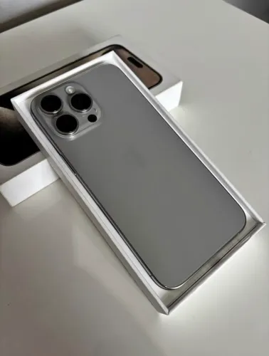 ?15 pro max 256GB?