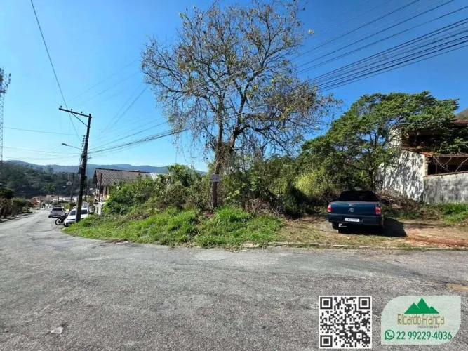 Terreno de 1.332 m² no Vale dos Pinheiros, Nova Friburgo, com vista para o Centro e Pedra 