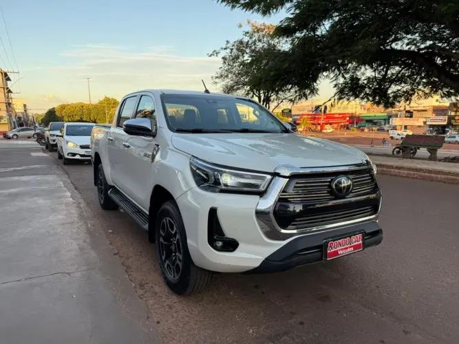 Toyota Hilux CD SRX 4X4 2.8 TDI 16V Diesel Aut. 2021