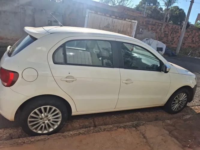 Volkswagen Gol Geração VI Rock IN RIO 1.0 8V MI Total Flex Mec. 4P 2016